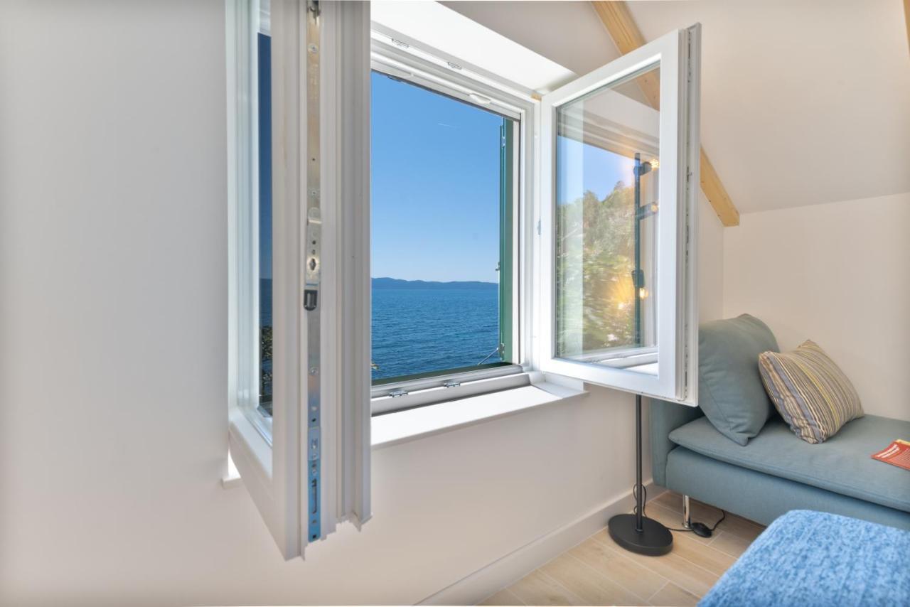 Seaside Cottage Maslina Gdinj Exterior foto